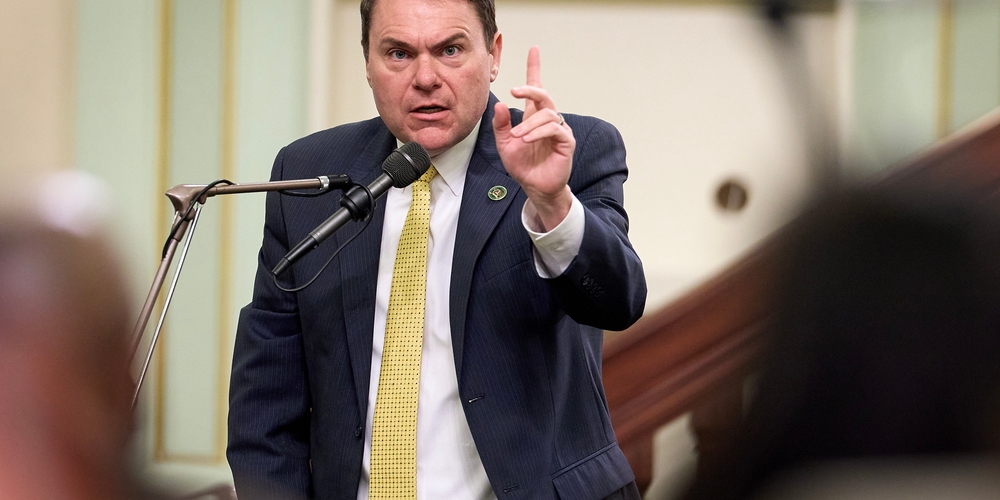 img of The California GOP's Faustian Bargain: Choosing Noise Over Statesmanship