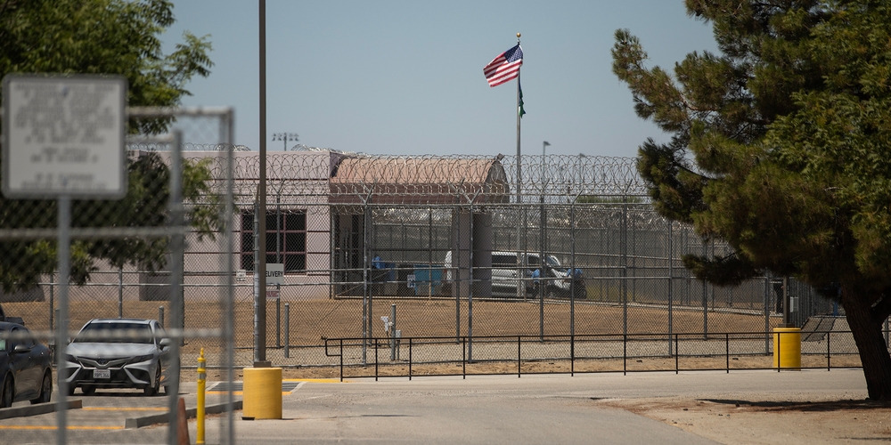 img of The $1-a-Day Worker: How a California Settlement Exposes the Rot in America's Private Detention System
