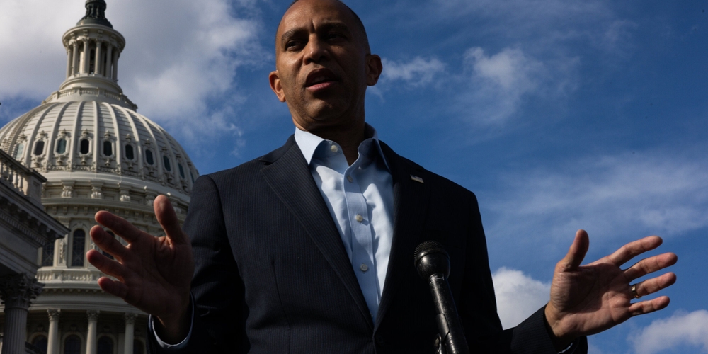 img of The Jeffries Gambit: How Pragmatic Appeal Could Decide the House and Heal a Broken Congress