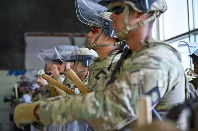 img of America's Self-Inflicted Collapse: A Tale of Imperial Hypocrisy