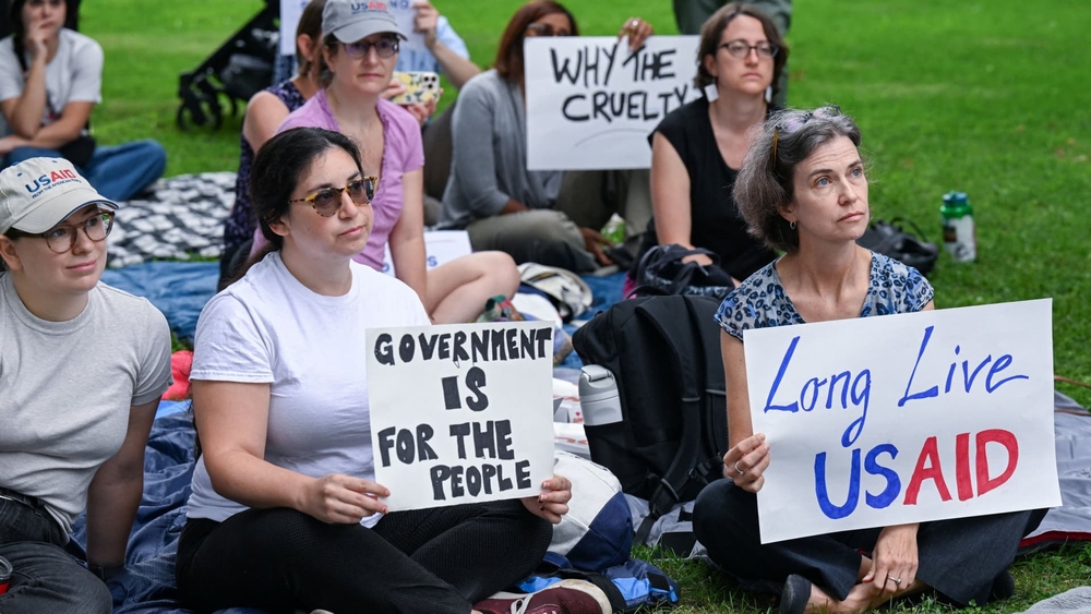 img of Judicial Intervention Halts Political Purge of Federal Workers During Shutdown