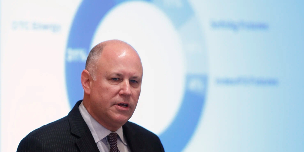 img of The Price of Access: When Private Clubs and Public Service Collide