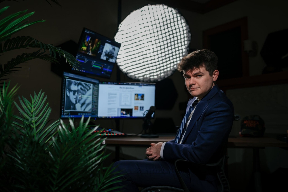 img of The Dangerous Convergence: When Mainstream Politics Flirts With Extremism