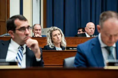 img of The Bipartisan Healthcare Effort: Courage Amid Political Brinkmanship