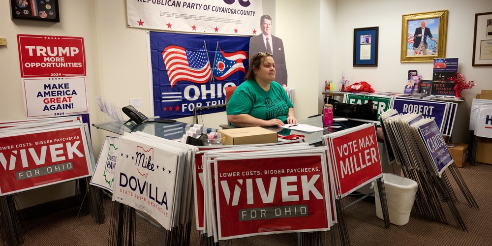img of The Empty Office: Grassroots Disengagement and the Hollowing of American Politics