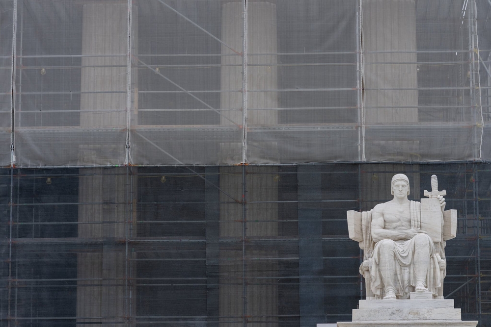 img of Judicial Silence or Constitutional Violation? The Supreme Court's Stand on Immigration Judges' Free Speech Rights