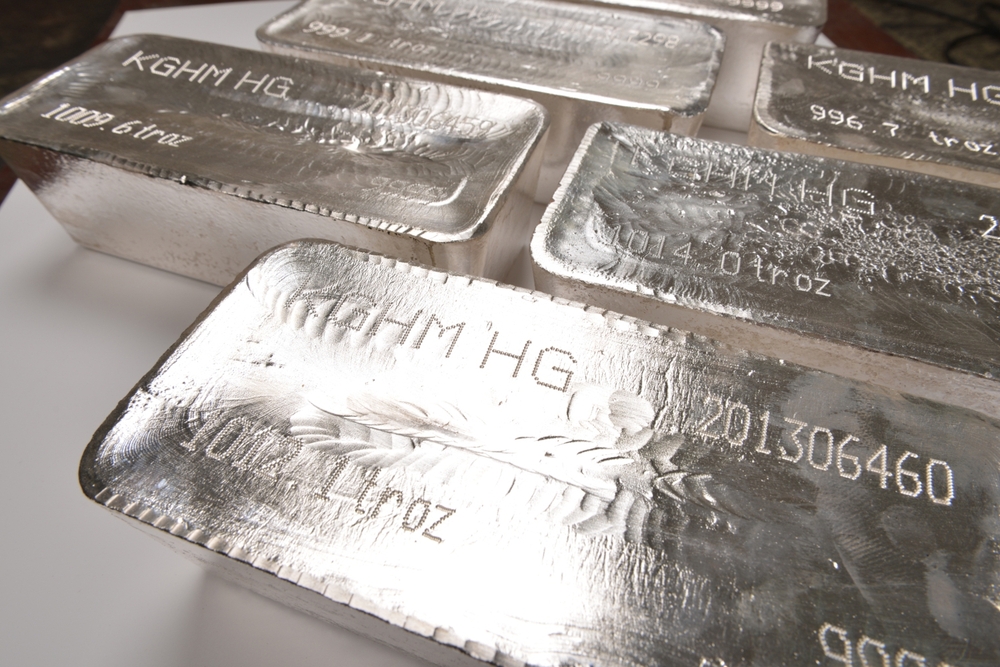 img of Silver's Meteoric Rise: How an Undervalued Metal Became 2025's Unlikely Hero