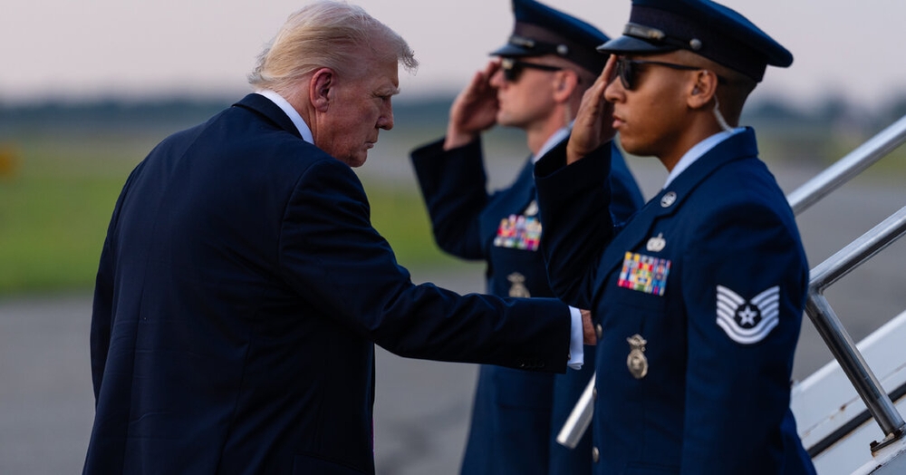 img of Private Donation for Troop Pay Reveals Government's Catastrophic Failure