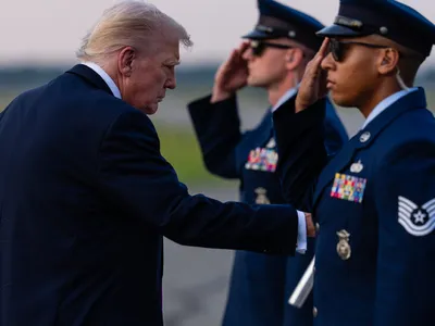 img of Private Donation for Troop Pay Reveals Government's Catastrophic Failure
