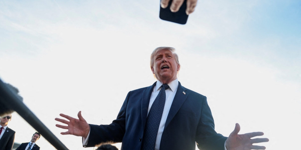 img of A Presidency Defined by Pinch: Plummeting Economic Approval Reveals Deep Cracks in Trump's Foundation