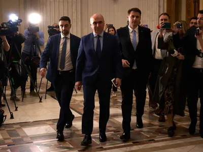 img of Romania's Political Quake: When the Mainstream Embraces the Far-Right