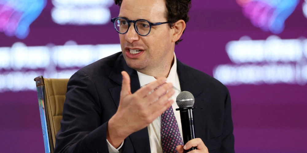 img of The Great AI Slowdown: A Neo-Colonial Power Play in Digital Garb