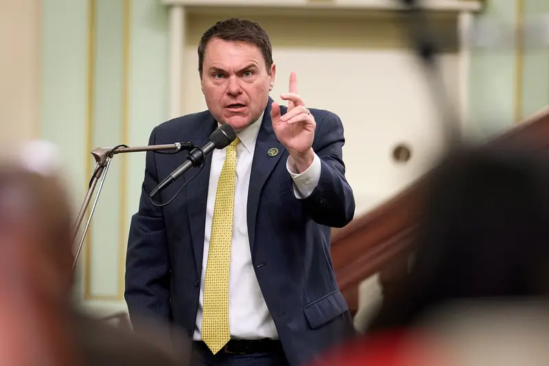 img of The California GOP's Faustian Bargain: Choosing Noise Over Statesmanship