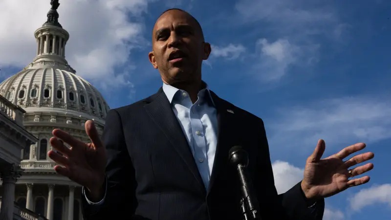 img of The Jeffries Gambit: How Pragmatic Appeal Could Decide the House and Heal a Broken Congress