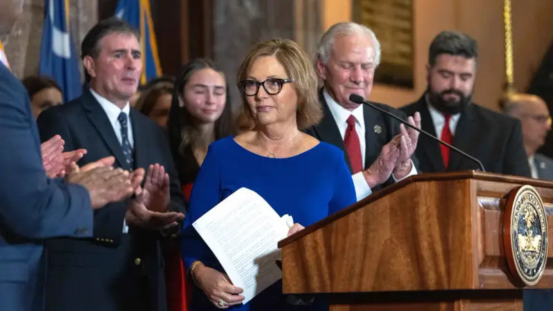 img of A Familial Seat: The Troubling Implications of South Carolina's Senate Appointment
